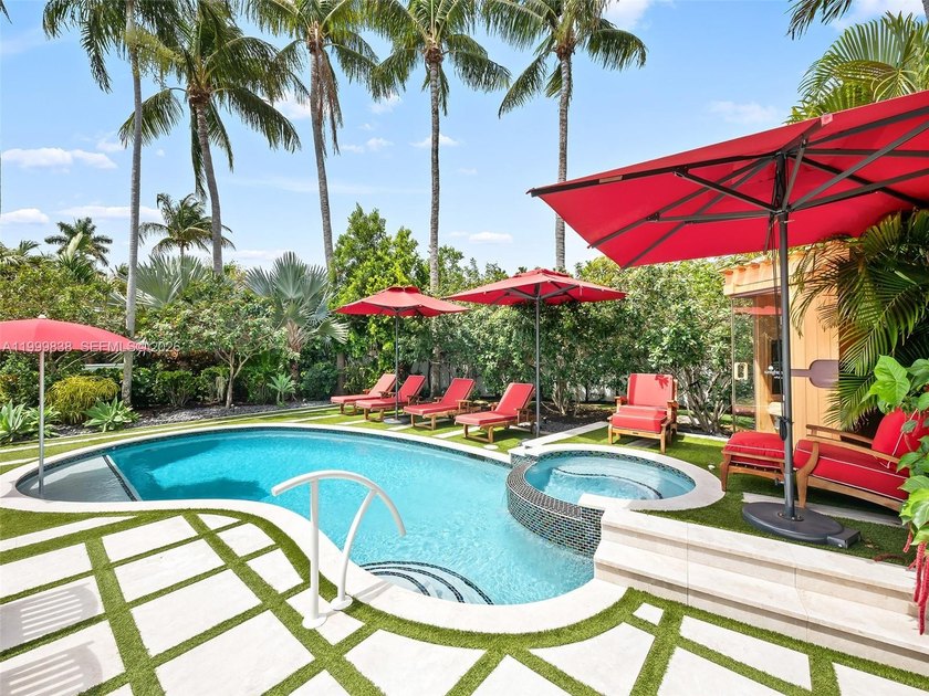 Welcome to resort style living in the heart of Coral Ridge.This - Beach Home for sale in Fort Lauderdale, Florida on Beachhouse.com