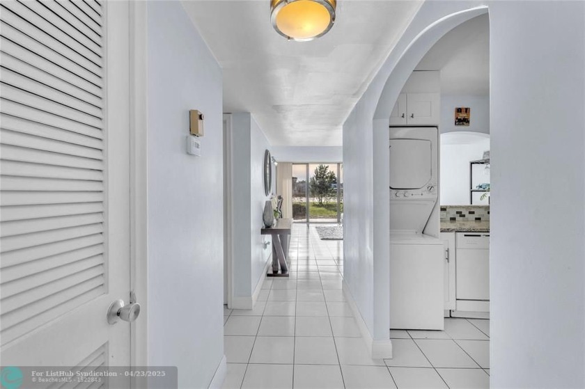 ***4 months of association fees paid by seller with acceptable - Beach Condo for sale in Lake Worth, Florida on Beachhouse.com