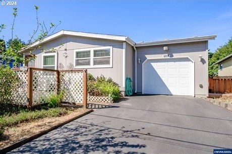 Welcome to your coastal sanctuary. This move-in-ready home is - Beach Home for sale in Lincoln City, Oregon on Beachhouse.com