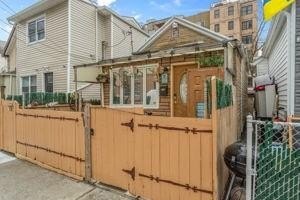 Brighton Beach/Sheepshead Bay- Fully detached single-family home - Beach Condo for sale in Brooklyn, New York on Beachhouse.com