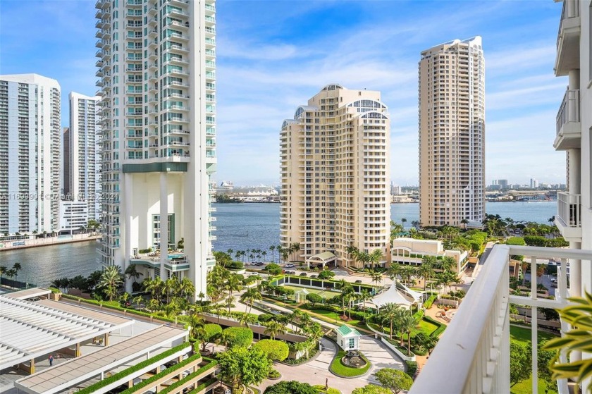 Nestled on the exclusive island of Brickell Key, this stunning - Beach Condo for sale in Miami, Florida on Beachhouse.com