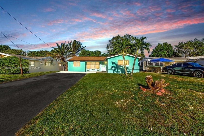 This charming 3-bedroom, 2-bath home features an eat-in kitchen - Beach Home for sale in Miramar, Florida on Beachhouse.com