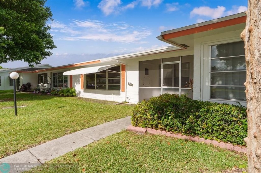 Lauderdale West; 55+ Highly sought after, active community - Beach Condo for sale in Fort Lauderdale, Florida on Beachhouse.com