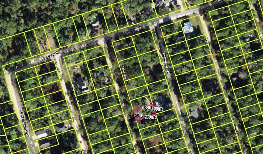 Vacant residential lot located in Wakulla Gardens on Choctaw Rd - Beach Acreage for sale in Crawfordville, Florida on Beachhouse.com