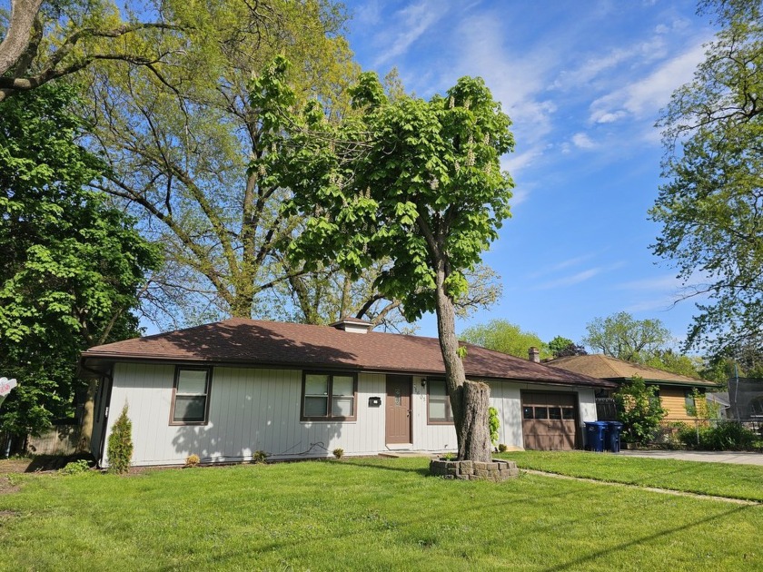 BEAUTIFUL RANCH IN NORTH WAUKEGAN, Close to Lake, Park, Train - Beach Home for sale in Waukegan, Illinois on Beachhouse.com