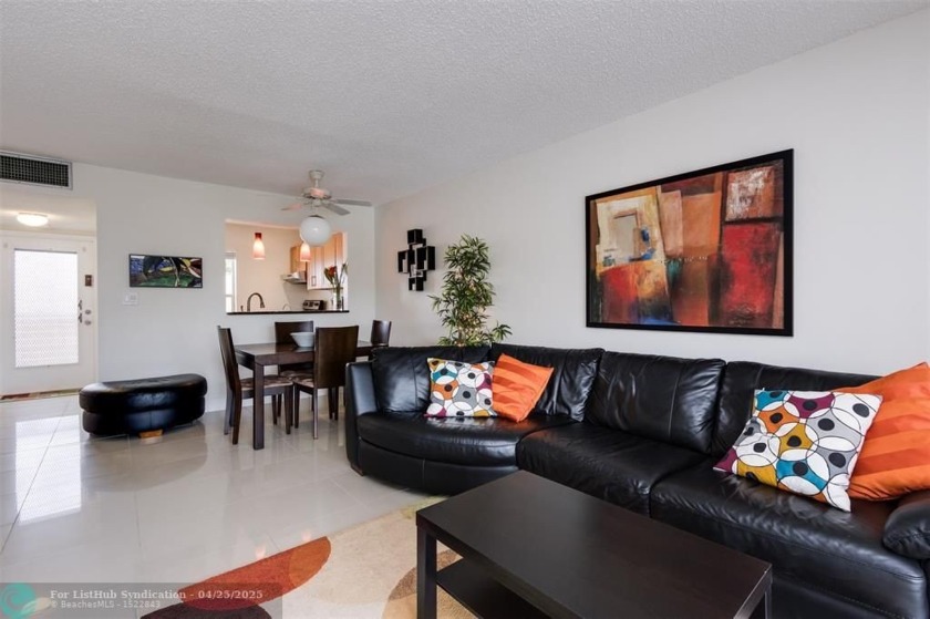 Updated turnkey modern 1 Bedroom-1 Bathroom condo in a 55+ adult - Beach Condo for sale in Tamarac, Florida on Beachhouse.com