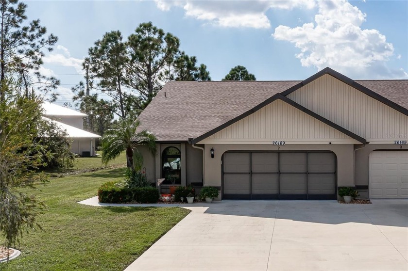 END UNIT AT PINE VIEW VILLAS IN HEART OF DEEP CREEK - Check out - Beach Condo for sale in Punta Gorda, Florida on Beachhouse.com