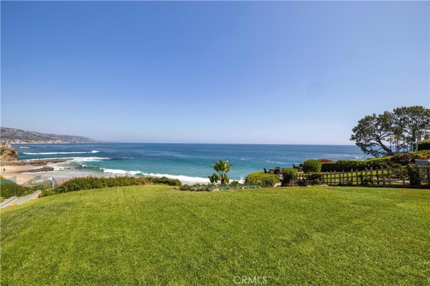 This setting is beyond description, its beauty so profound that - Beach Home for sale in Laguna Beach, California on Beachhouse.com
