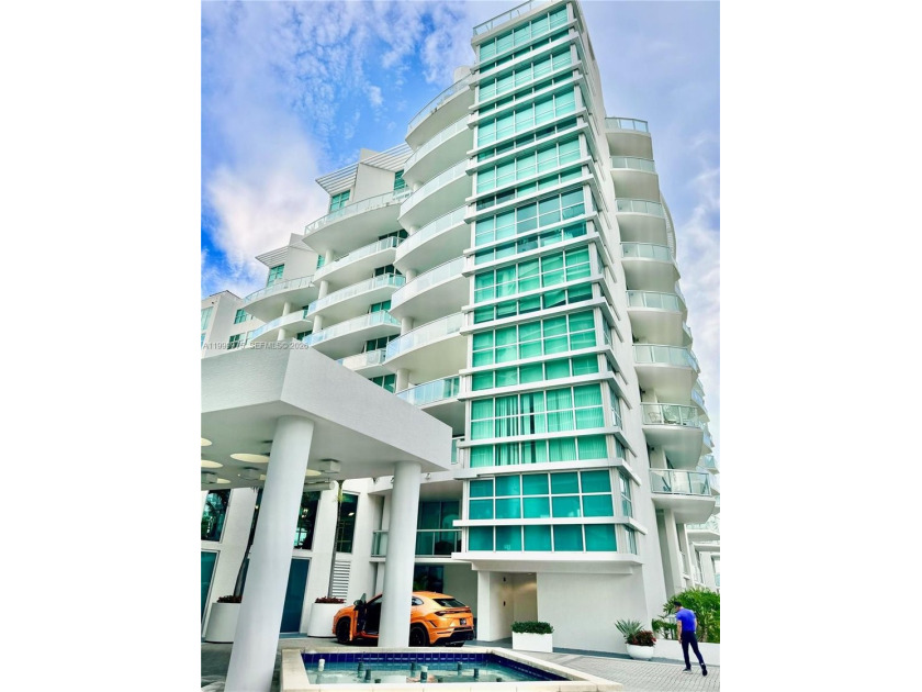 Enjoy a luxurious lifestyle at Atrium Aventura. Beautiful - Beach Condo for sale in Aventura, Florida on Beachhouse.com