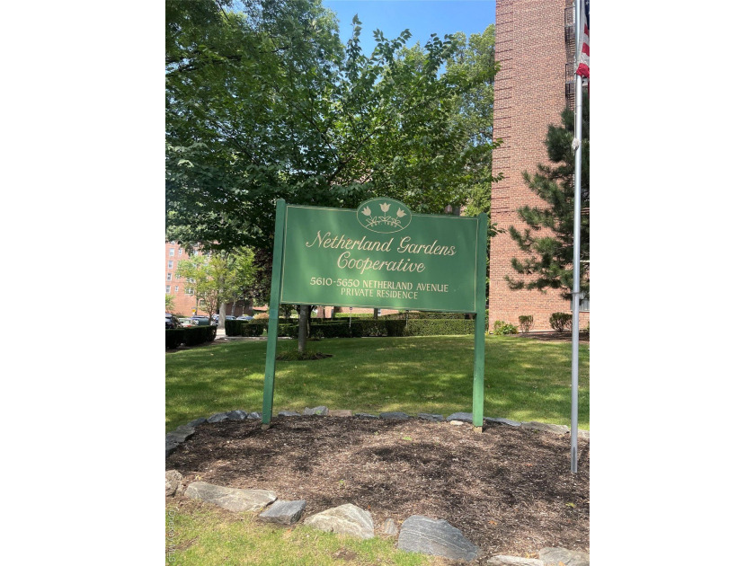 Very rare opportunity to own a 2 bedroom coop in the well sought - Beach Home for sale in Bronx, New York on Beachhouse.com