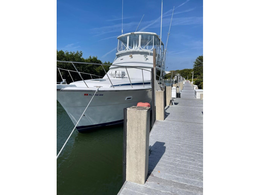 Conveniently located 60' Dock to live aboard your yacht & enjoy - Beach Condo for sale in Key Largo, Florida on Beachhouse.com