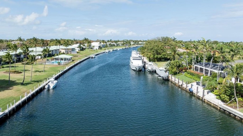 One level comfortable and quaint smaller home at the tip of the - Beach Home for sale in Key Largo, Florida on Beachhouse.com