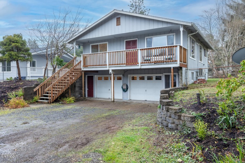 MOVE IN READY! Located in the heart of the highly sought-after - Beach Home for sale in Seal Rock, Oregon on Beachhouse.com