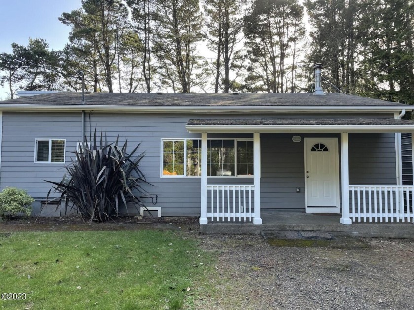 Great starter home or 2nd home on .26 acres. Total remodel, new - Beach Home for sale in Seal Rock, Oregon on Beachhouse.com