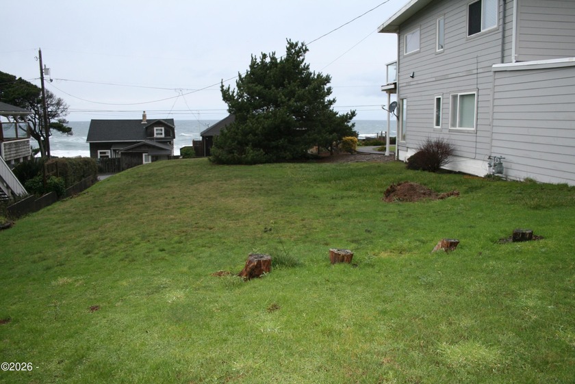 This is a great elevated mostly flat lot with excellent Ocean - Beach Lot for sale in Lincoln City, Oregon on Beachhouse.com