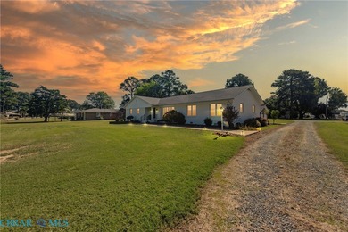 Beach Home For Sale in Deltaville, Virginia