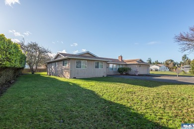 Beach Home For Sale in Sequim, Washington