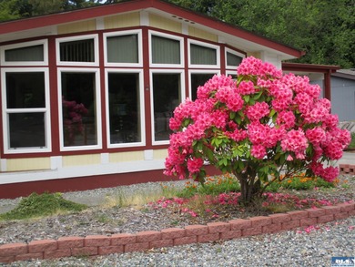 Beach Home For Sale in Port Angeles, Washington