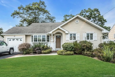 Beach Home Sale Pending in Massapequa Park, New York