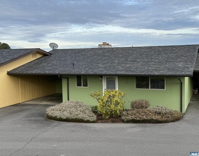 Beach Condo For Sale in Sequim, Washington
