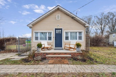 Beach Home For Sale in Middletown, New Jersey