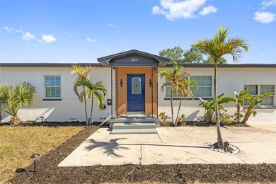 Beach Home Sale Pending in St. Petersburg, Florida
