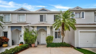 Beach Townhome/Townhouse For Sale in Deerfield Beach, Florida