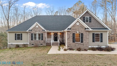 Beach Home For Sale in Hartfield, Virginia