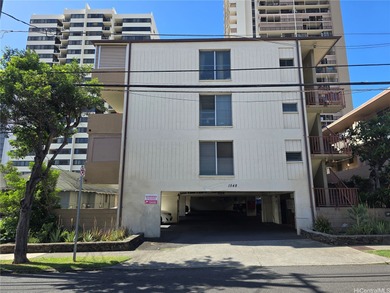 Beach Condo For Sale in Honolulu, Hawaii