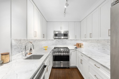 Beach Apartment For Sale in New York, New York