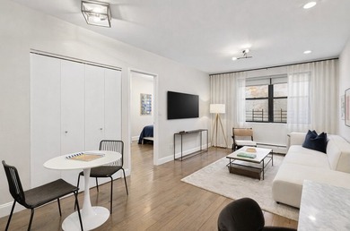 Beach Home For Sale in New York, New York