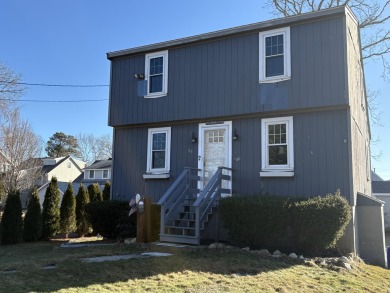 Beach Home For Sale in Pocasset, Massachusetts