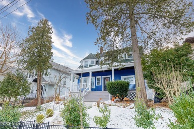 Beach Home For Sale in Staten Island, New York