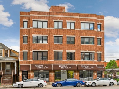 Beach Condo For Sale in Chicago, Illinois