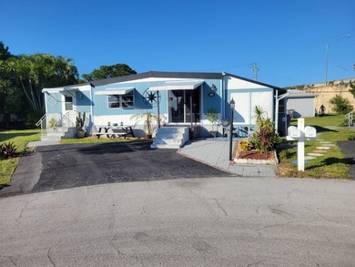 Beach Home For Sale in West Palm Beach, Florida