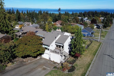 Home For Sale in Port Angeles image photo picture