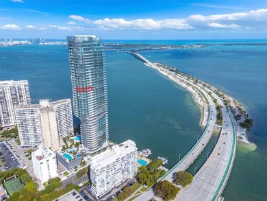 Beach Condo For Sale in Miami, Florida