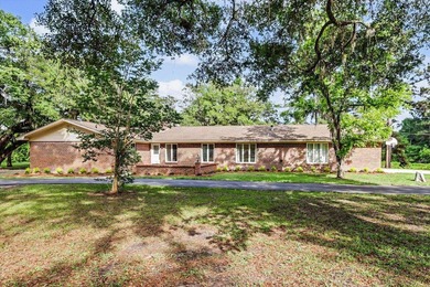 Beach Home For Sale in Tallahassee, Florida