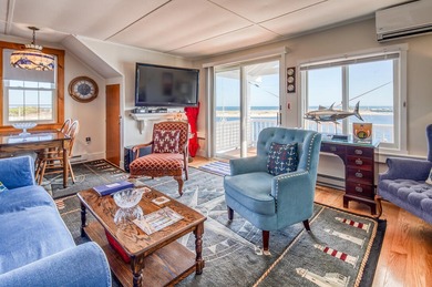 Beach Condo For Sale in Oak Bluffs, Massachusetts