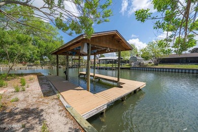 Beach Townhome/Townhouse Sale Pending in Panama City, Florida