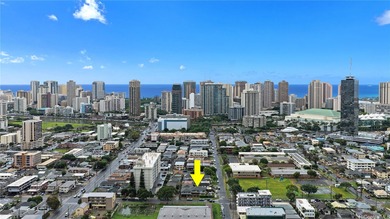 Beach Lot Active Under Contract in Honolulu, Hawaii