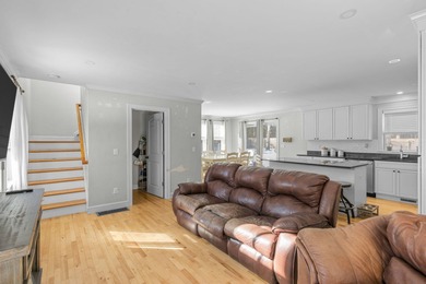 Beach Home For Sale in Cotuit, Massachusetts