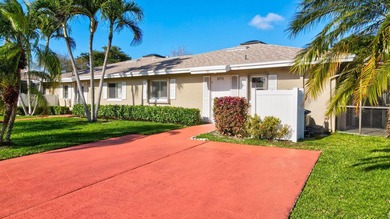 Beach Condo Active Under Contract in Boca Raton, Florida