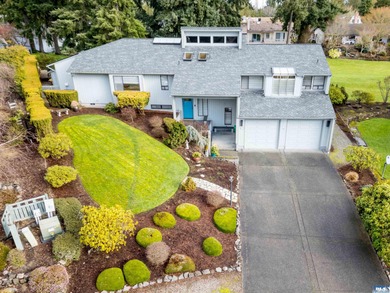 Beach Home For Sale in Sequim, Washington