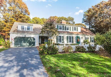 Beach Home For Sale in Cotuit, Massachusetts