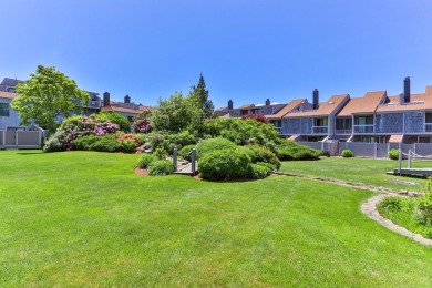 Beach Condo For Sale in Hyannis, Massachusetts