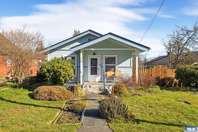 Beach Home Active Under Contract in Port Angeles, Washington