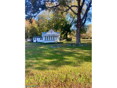 Beach Home For Sale in Deltaville, Virginia