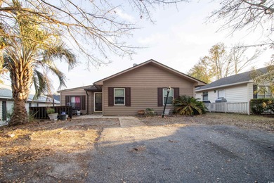 Beach Home For Sale in Little River, South Carolina