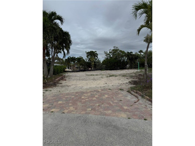 Beach Lot For Sale in Fort Myers Beach, Florida